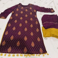 Three Pieces Women Suit (indian/Pakistani )