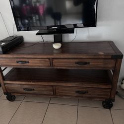 TV Stand 