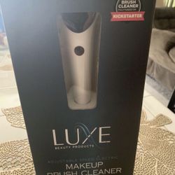Makeup brush cleaner new newer used