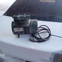 Vintage Sears 50 Psi Air Compressor