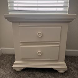 Nightstand 