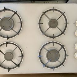 GE 4 Burner Cooktop