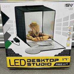 Light Box 17 X 17 Inches