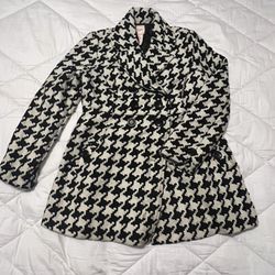 Black & White Houndstooth Winter Coat