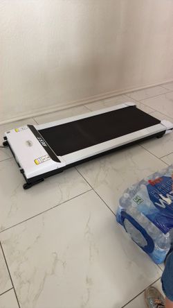 Walking pad / under desk treadmill
