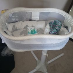  Vibranting Bouncer, Halo Bassinet, Also a Infant swing. 