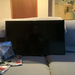 Insignia 32” TV.