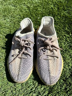 Yeezy 350 V2 Ash Pearl Size 6.5