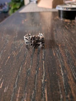Chrome hearts flower ring