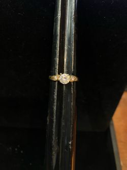 10k gold ring #111425-2 MJ