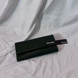 Kenneth Cole Reaction Clutch NWT