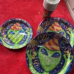 Alien Party Plates 