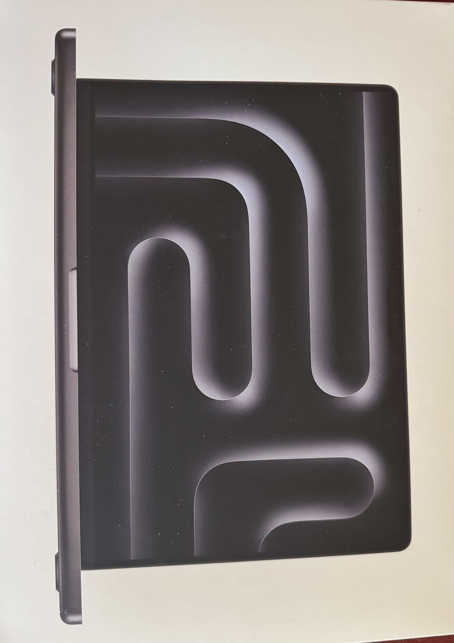 Apple MacBook Pro 14” Screen