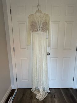 Lulus Ivory Lace Long Sleeve Maxi Gown