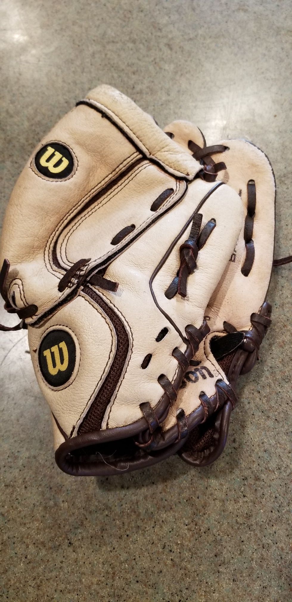 10.5" kids Wilson baseball glove broken in