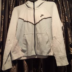 Multiple Brand And Like New Items 
