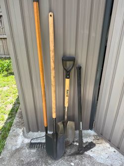 Garden Tools Set – Shovels, Rake & Garden Tools
