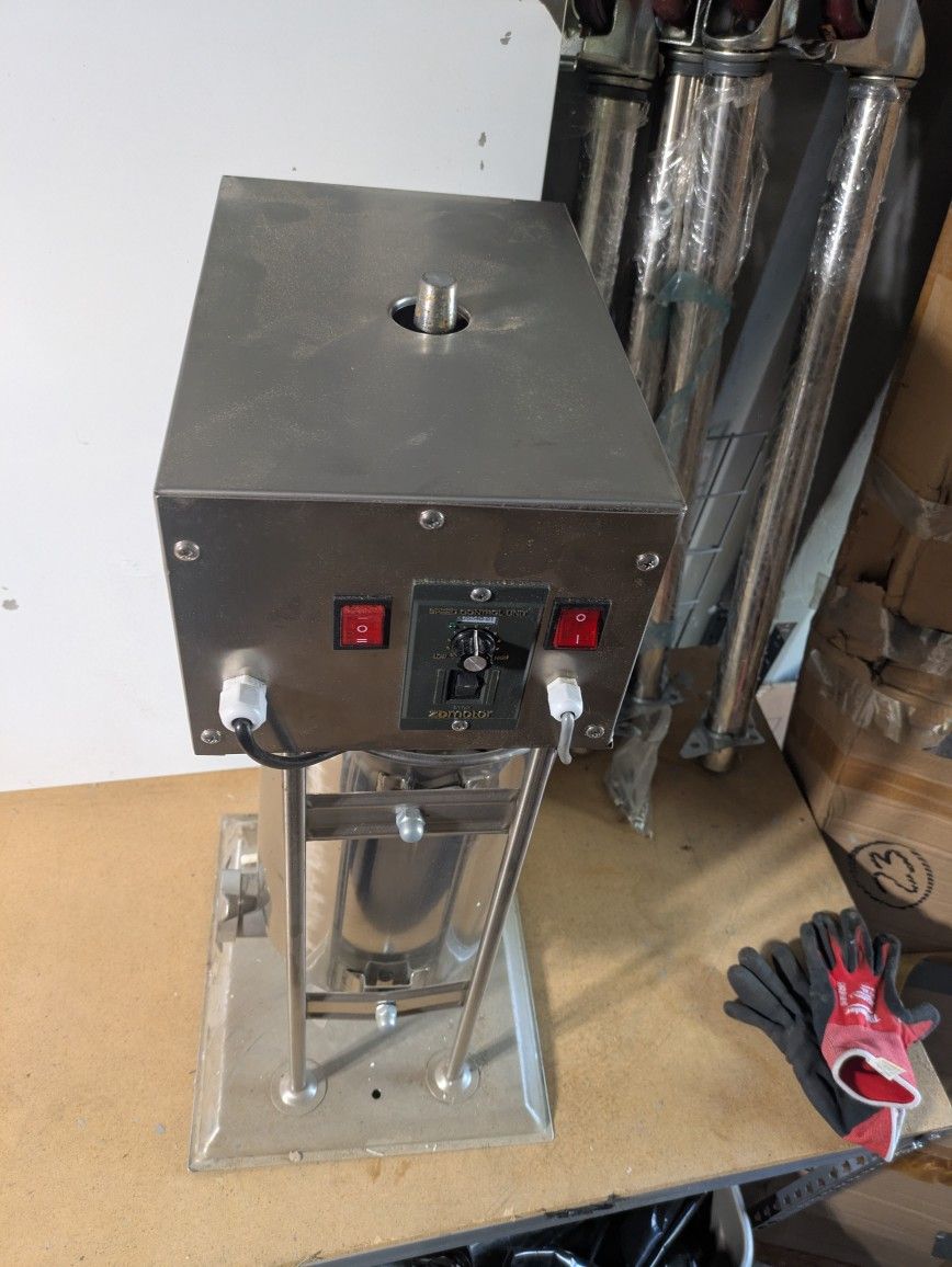 Rovson sausage stuffer