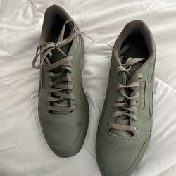 Reebook Size 12 Green Men