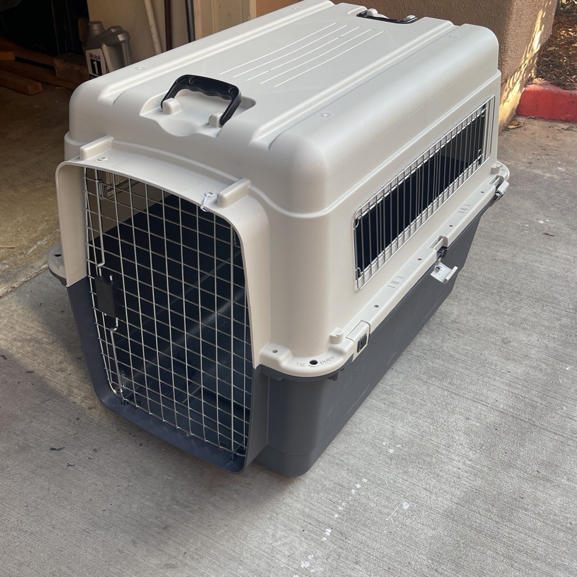 Pet Carrier crate