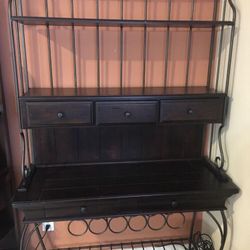 Bar Hutch