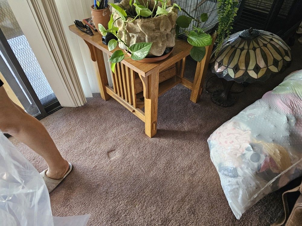 Free Coffee Table And 2 End Tables