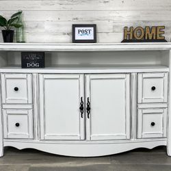 White Buffet/ Tv Stand 