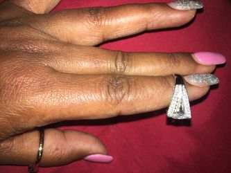 14 kt white gold diamond engagement ring