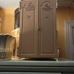 Ken Armoire - All Pieces - Excellent Condition