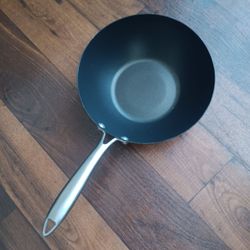 10" Nordic Ware Stir Fry Pan