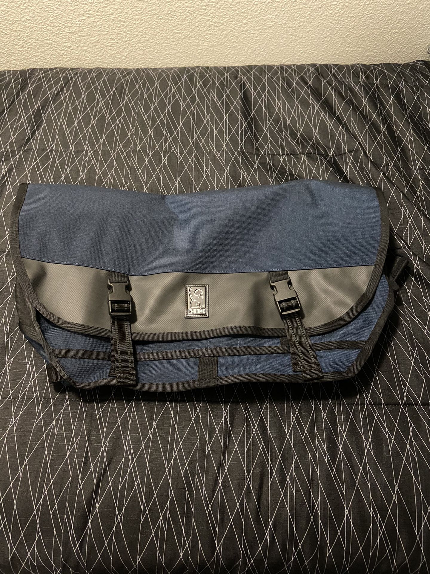 Chrome Navy Blue Messenger/Laptop Bag