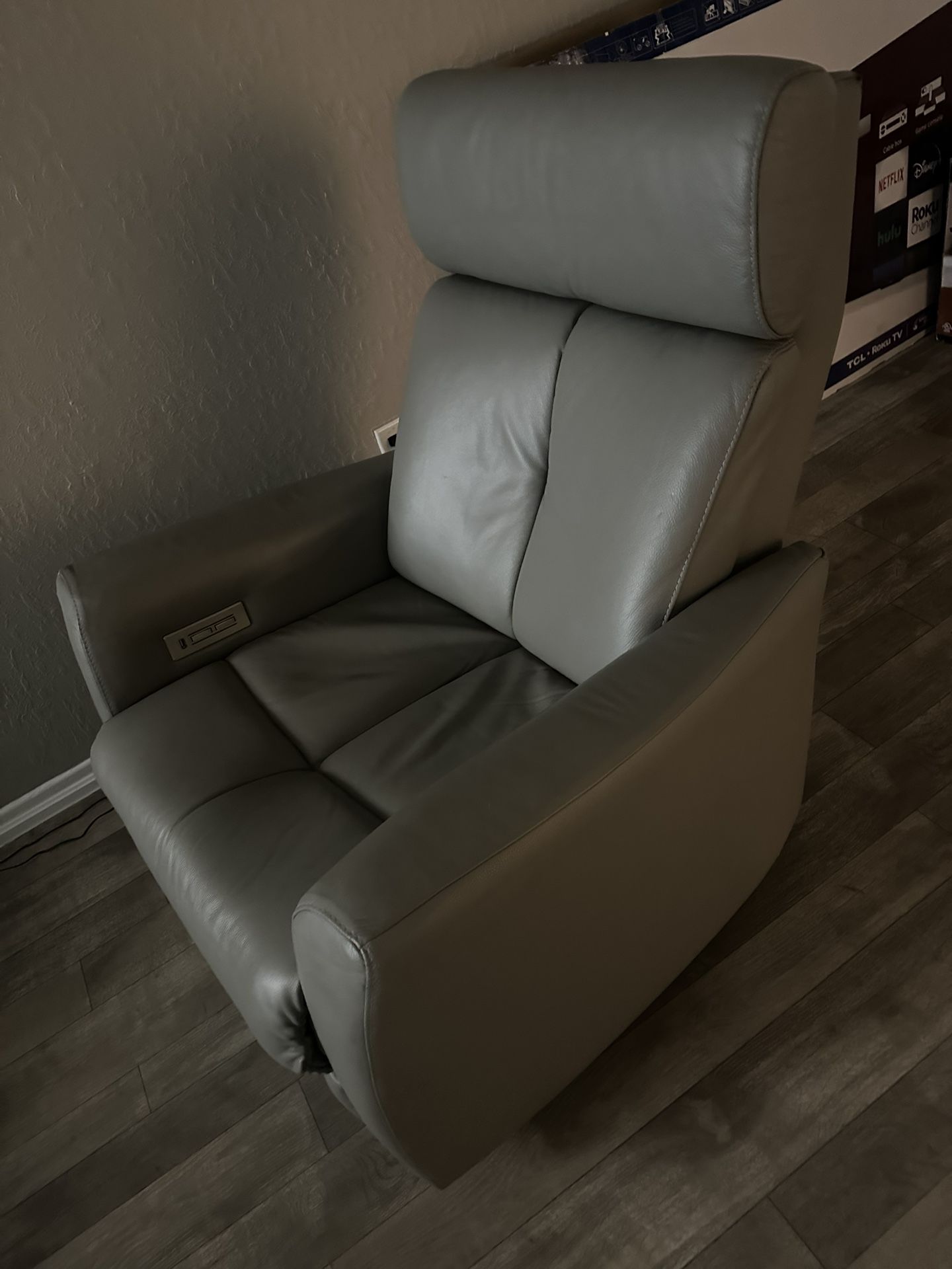 Reclining Armchair