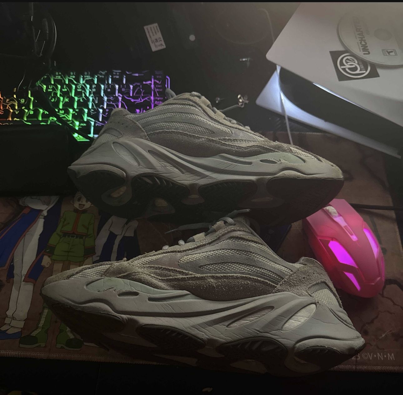 Yezzys 750 Hospital Blue Size 9