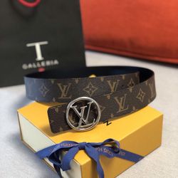 A louis vuitton belt