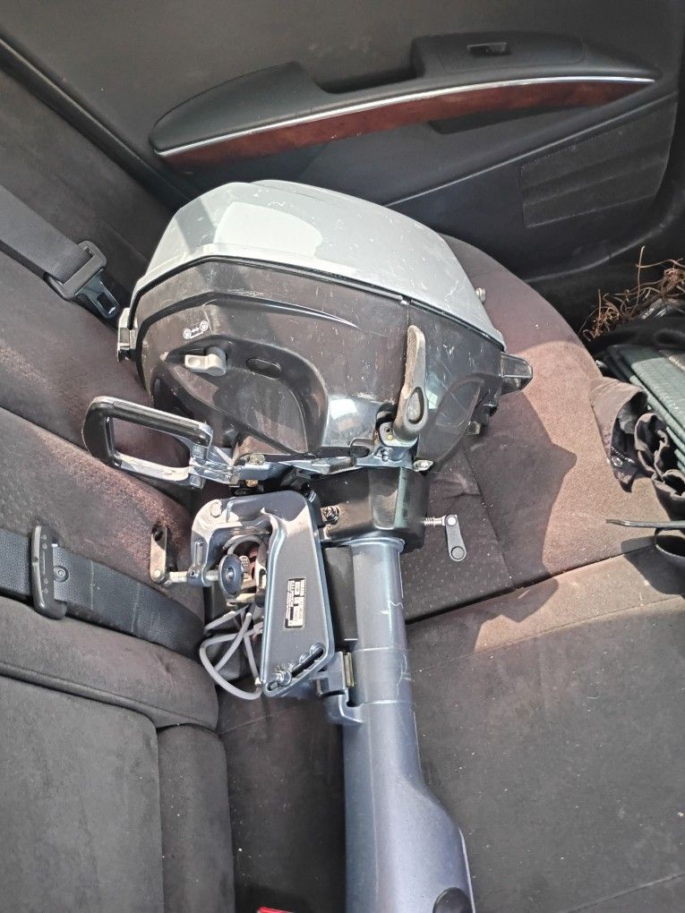 Yamaha 2.5hp Outboard Motor 4 Stroke 69m