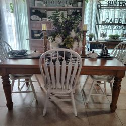 Table With 4 Chairs 