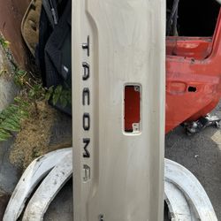 2020 Tacoma Tailgate