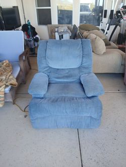 Ulti Massage Franklin Recliner