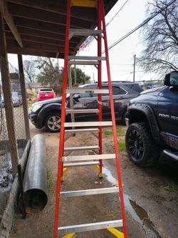 8' ladders $130