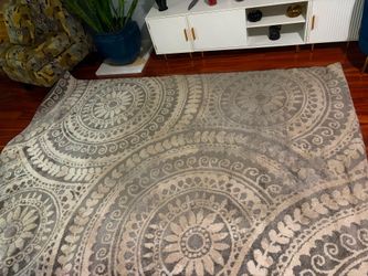 Rug 108"x79"