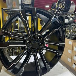 💥24”Gloss Black Mill Wheels💥🍀