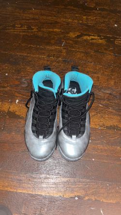 Size 10 Jordan 10s Statue of Liberty