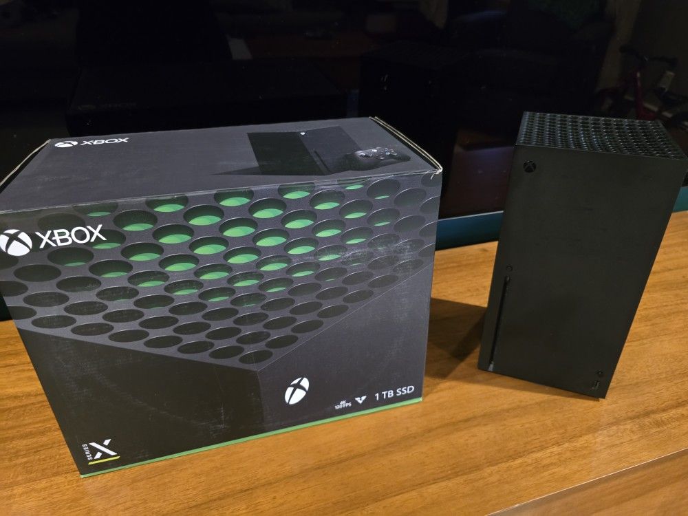 Xbox Series X (OPEN BOX) with Headphones And Second Controller
