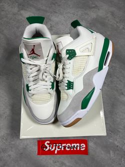 Jordan 4 SB Pine Green size 11.5