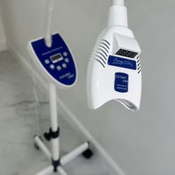 Máquina Blanqueamiento Dental (futura 2400)