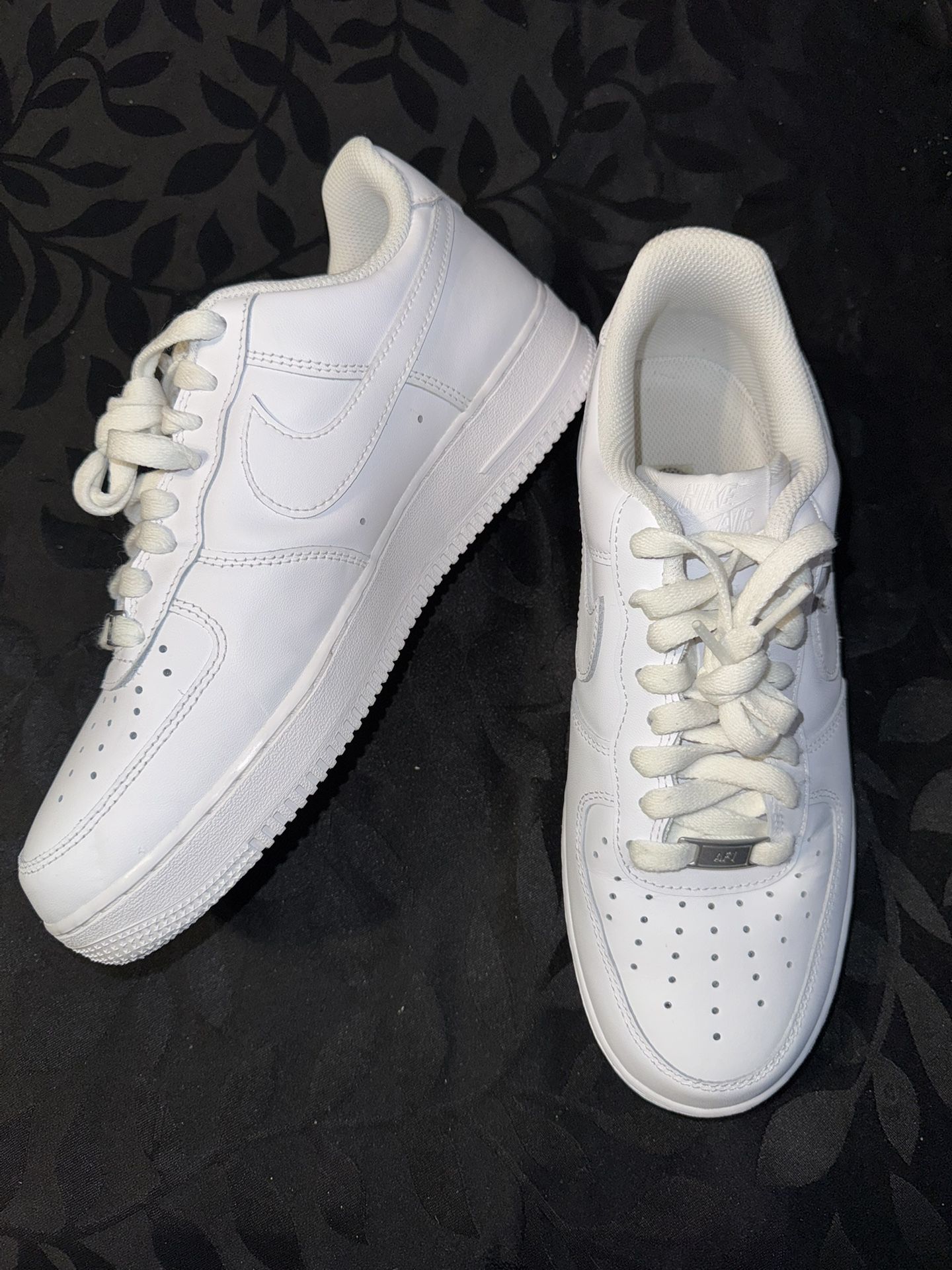 NIKE Air Force 1 Shoes Size 8 In Men LIKE NEW Used LIGHTLY