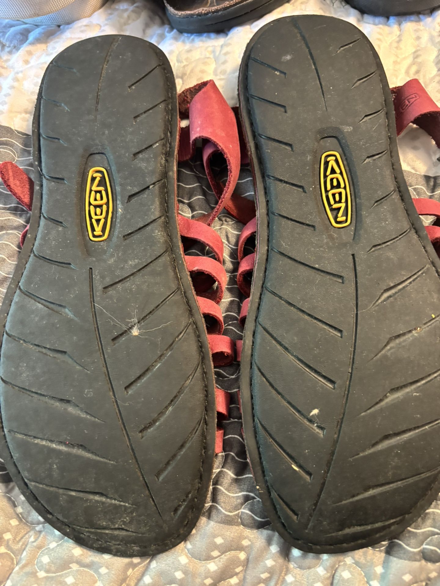 Keen Sandals. 10