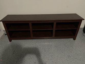 TV stand hold 100 inches