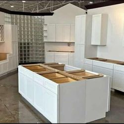 Cabinets for sale!
White shaker, grey shaker, espresso shaker

Let us know, what size cabinets or project you need! We will help you. 

Free estimate 