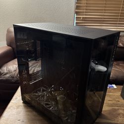 Lian Li PC Case With Liquid Cooler 